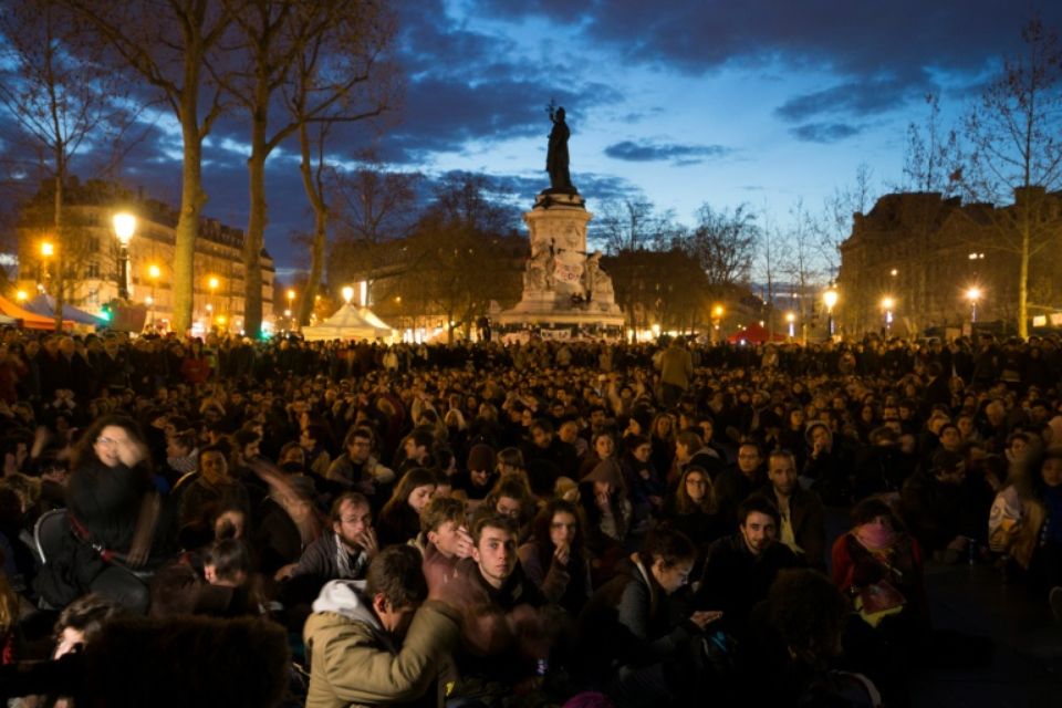 Sarı yelekliler nuit debout