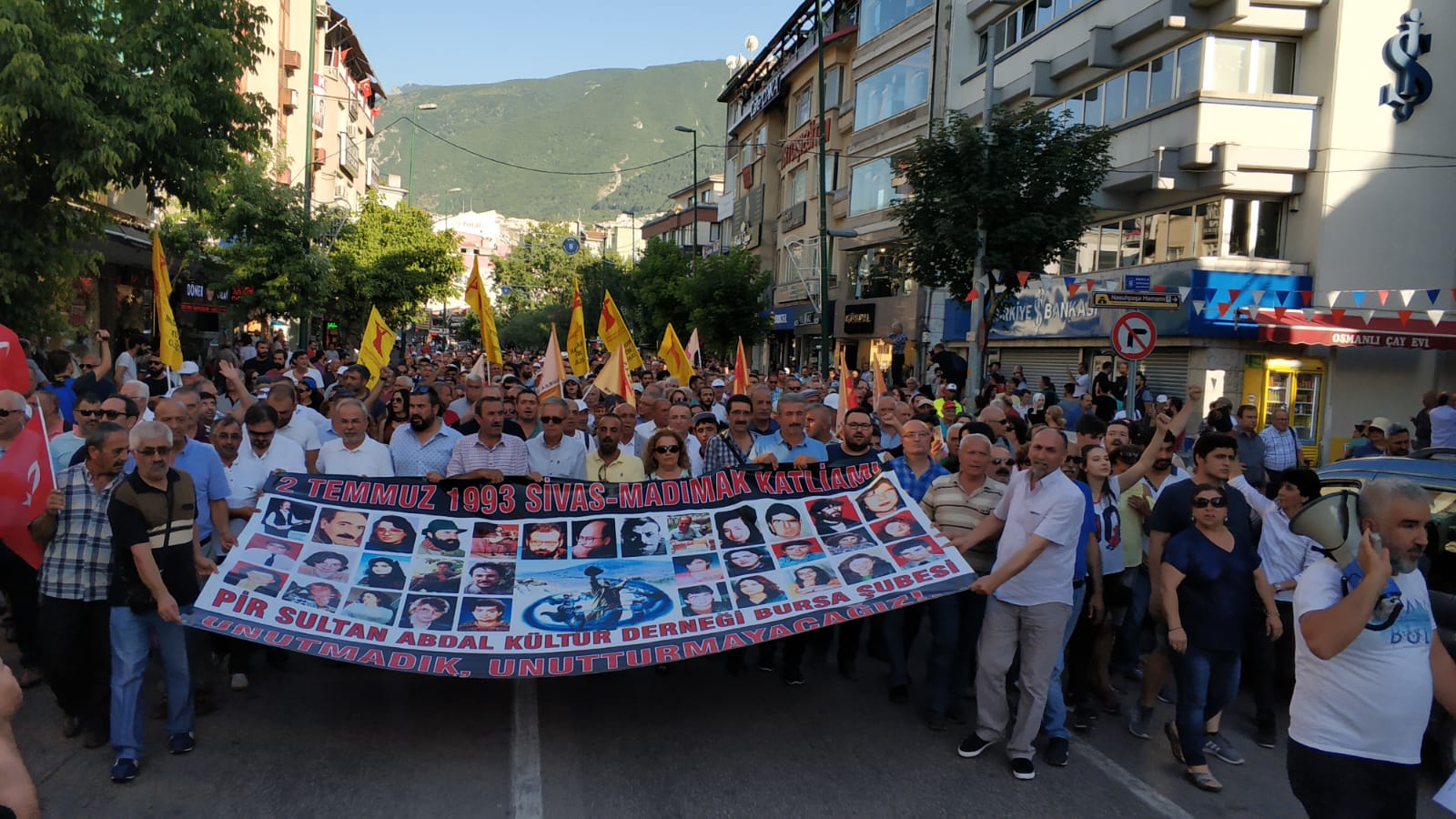 Bursa’da Sivas katliamı protestosu