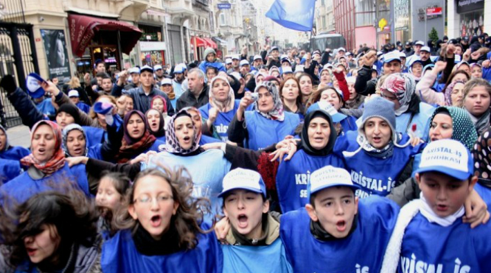 Erkek egemen kapitalizmin barbarlığına karşı emekçi kadınlar en öne!