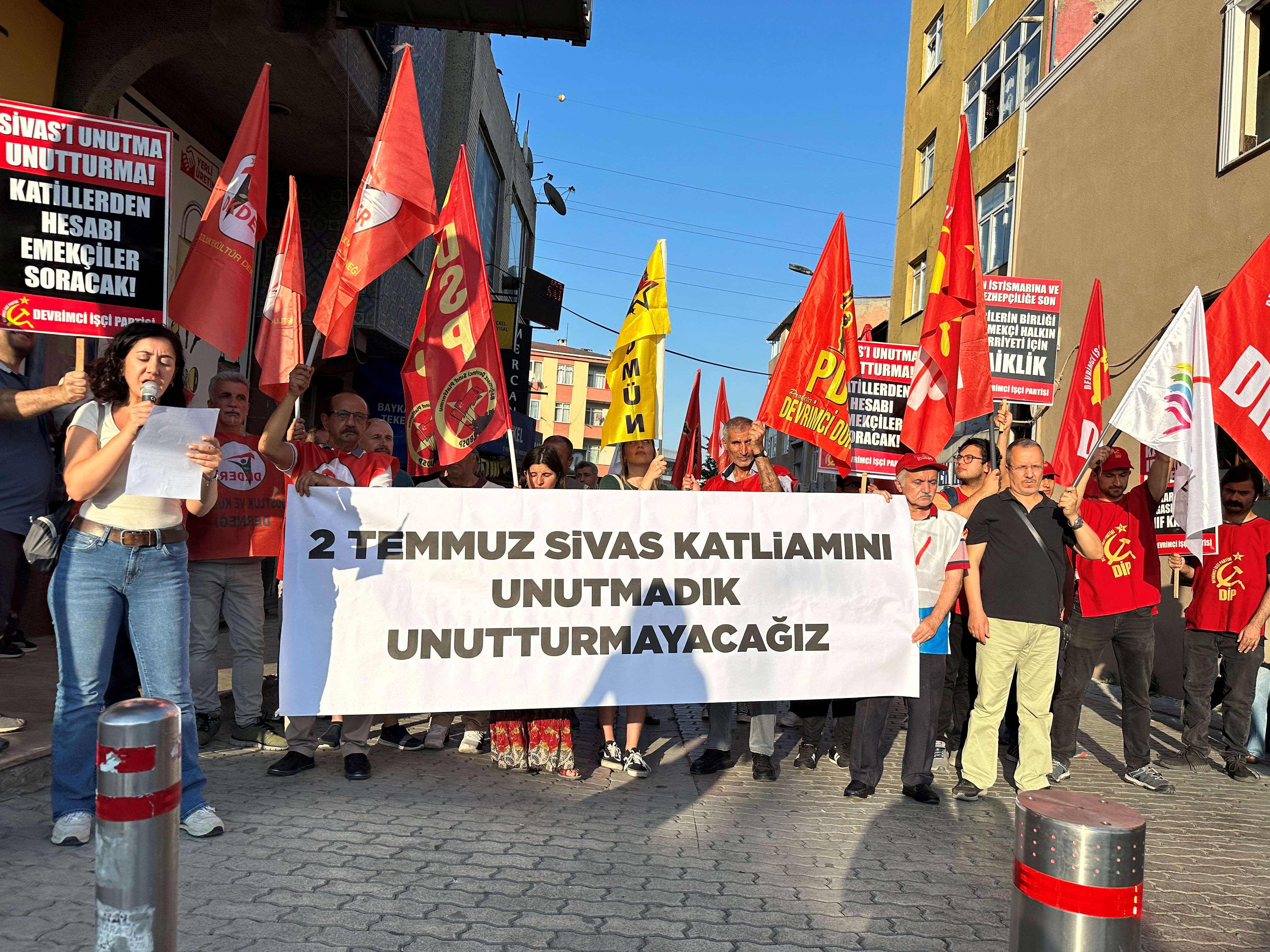 İstanbul İkitelli’de Sivas katliamı anması: “Unutmadık unutturmayacağız!”