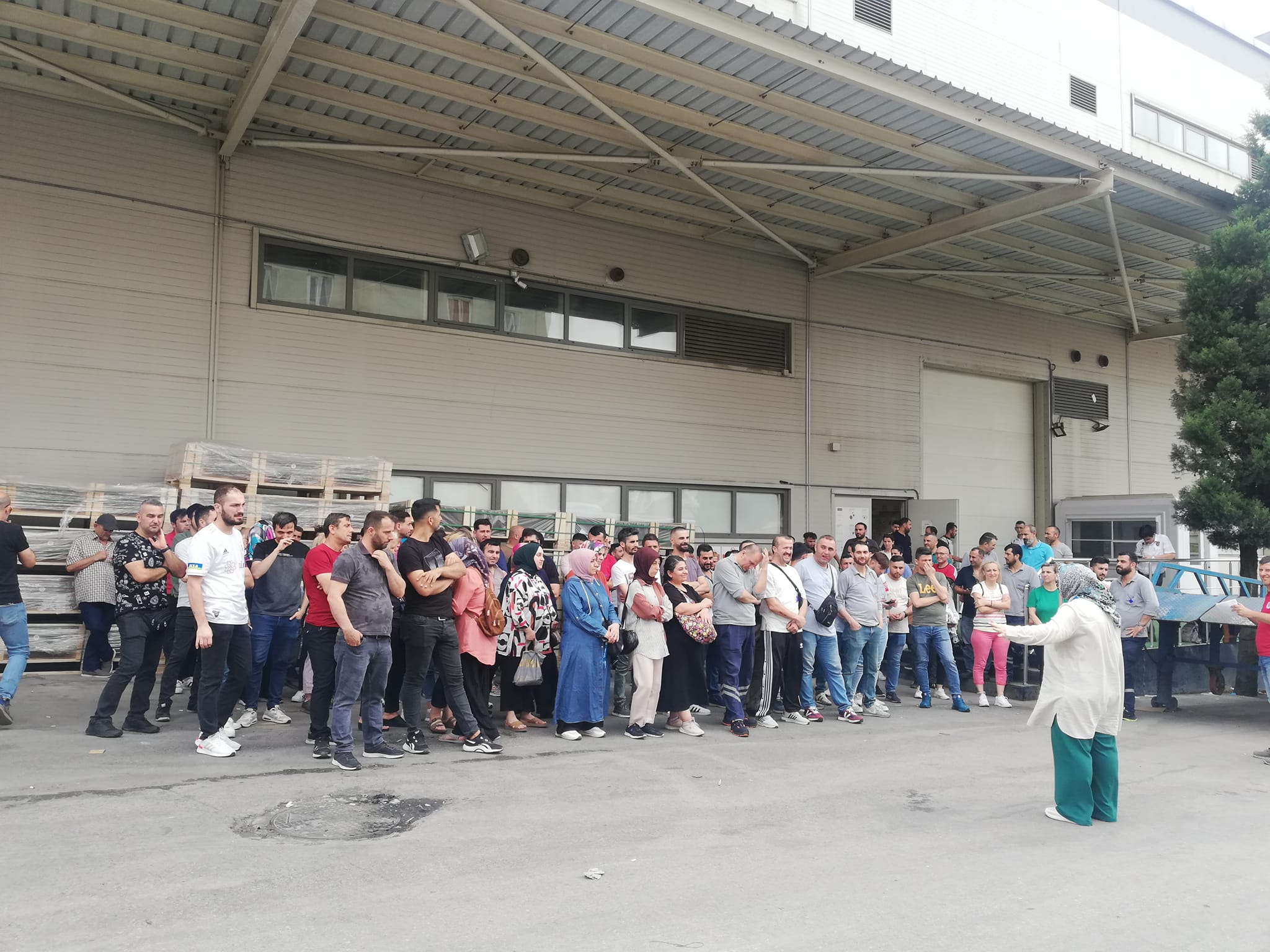 Tuzla HT Solar fabrikasından bir işçi: Sözleşmelerde işçi sınıfının gerçekleri