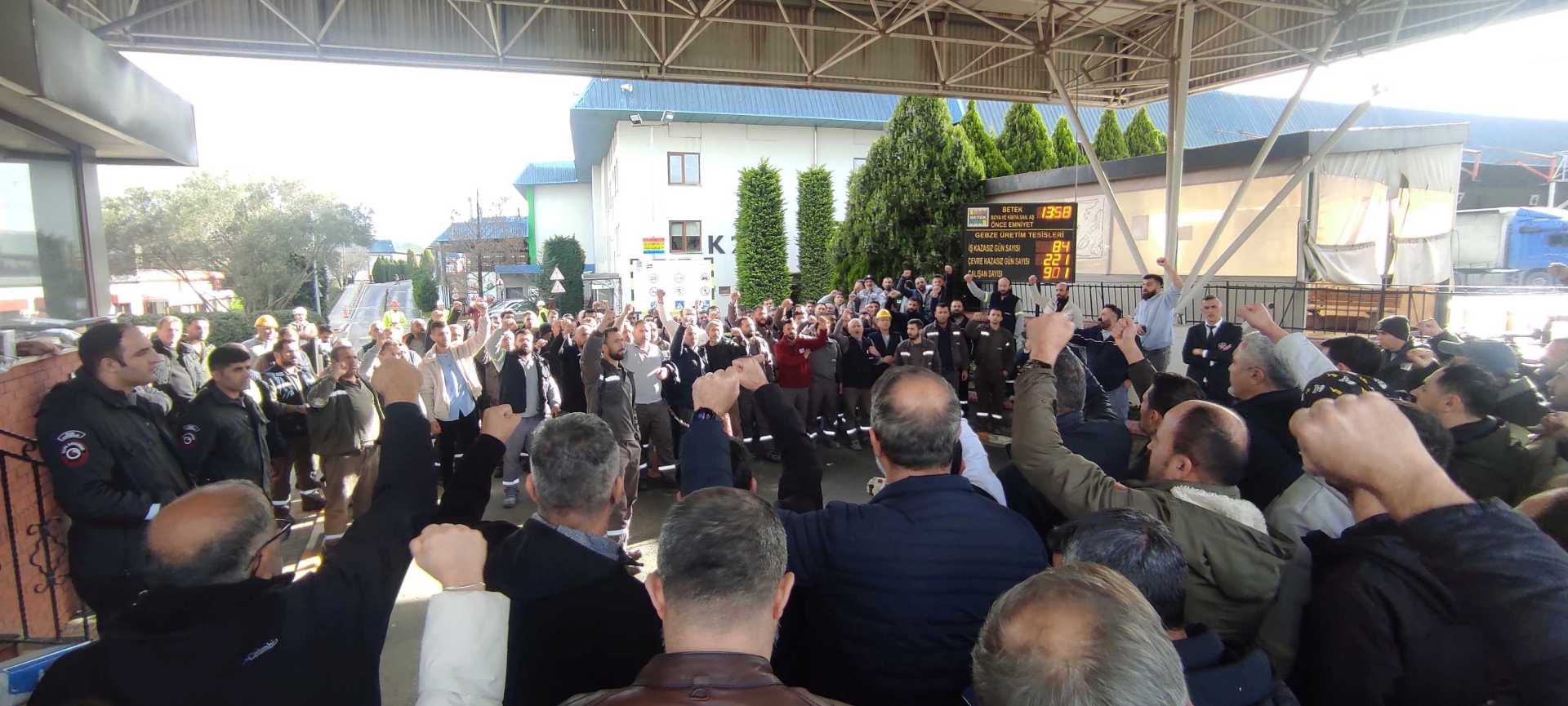 Sendika düşmanlığına karşı parola Betek Boya!