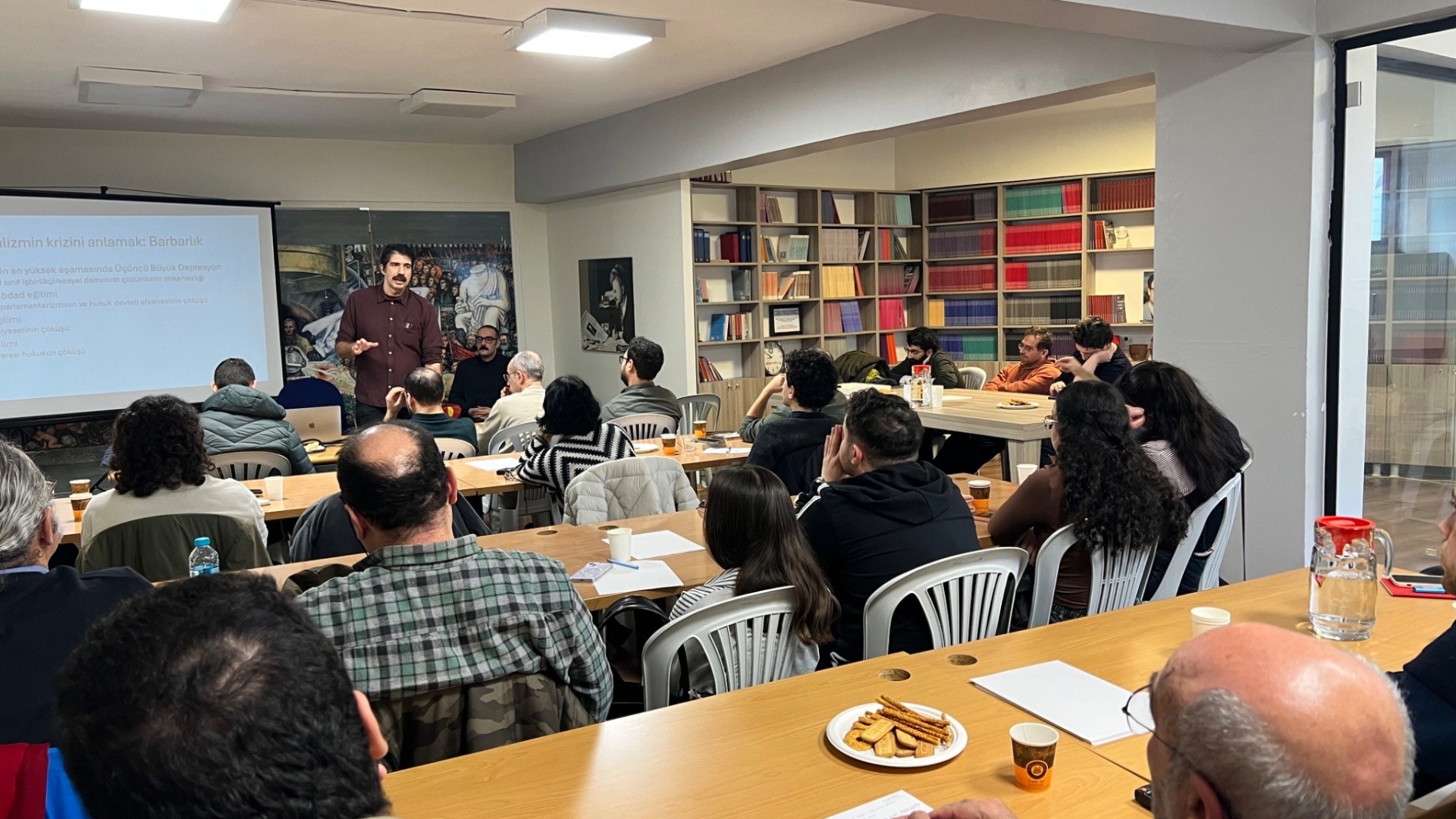 Devrimci Marksizm Okulu’nda dünya durumu tahlil edildi, görevlerimiz sıralandı