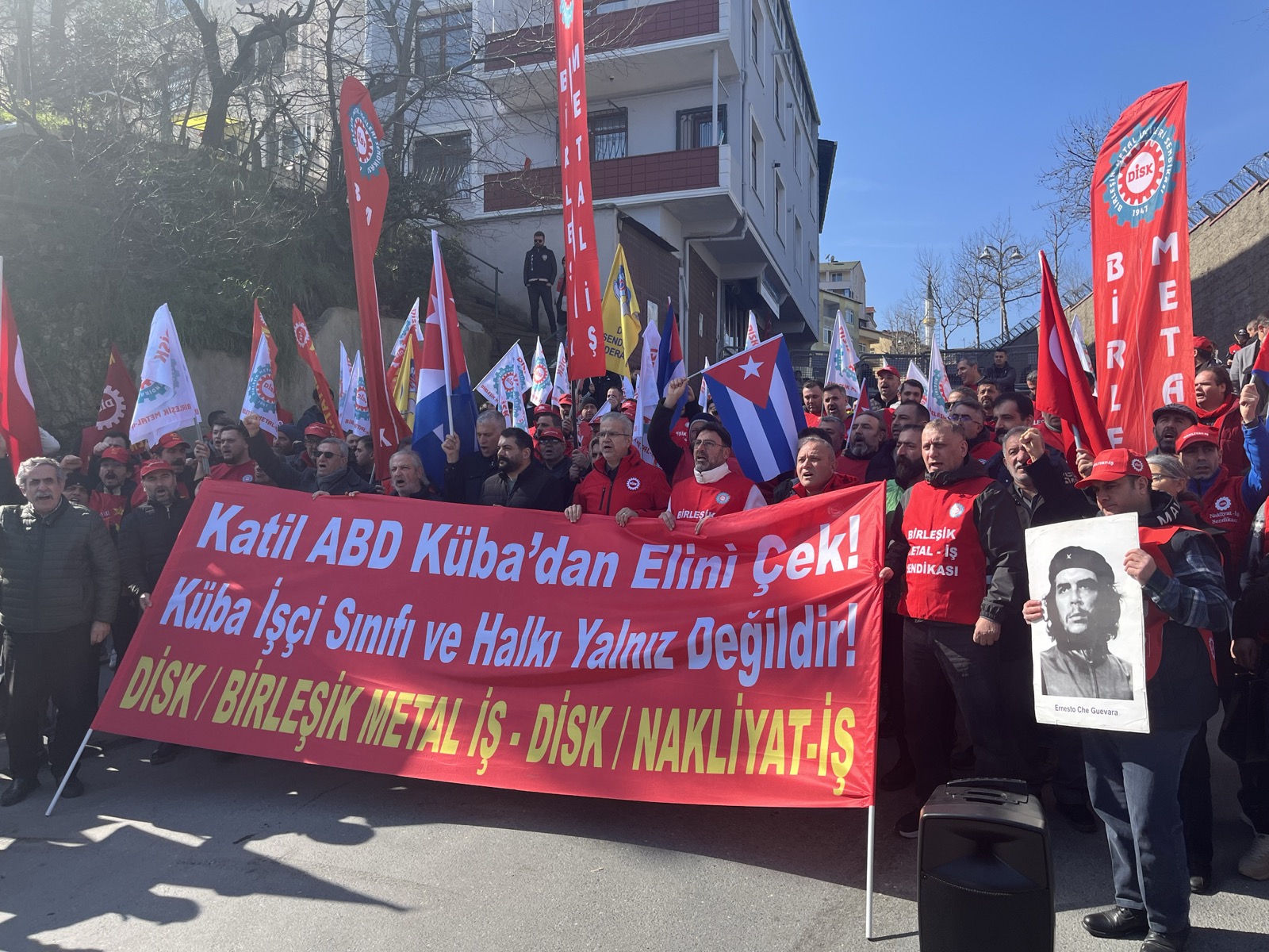 İşçilerden emperyalist haydutluğa cevap: Küba, Venezuela, İran halkları yalnız değildir!