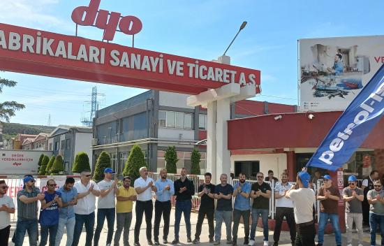 DYO işçileri grevde: Hak verilmez alınır!