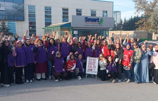 Gebze Smart Solar grevinden bir işçi kadın: Korkmuyoruz!