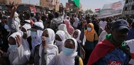 Sudan devrimi yol ağzında 