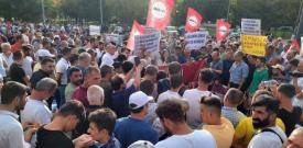 Antep’te fiili grev dalgasıyla işçiler haklarını söke söke alıyor, tüm işçi sınıfına yol gösteriyor!