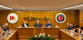 Türk-İş, DİSK, Hak-İş, ortak bildirinin gereğini yapın, sadece aynı masa etrafında değil aynı mücadele meydanlarında buluşalım! İşçi düşmanı OVP’yi çöpe atalım!