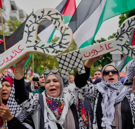 Nekbe Günü'nde Berlin'de binler Filistin halkıyla dayanışma için sokağa çıktı