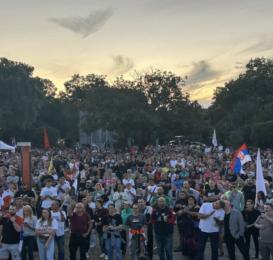 Sırbistan halkı yolsuzluğa ve baskıya karşı ayağa kalktı