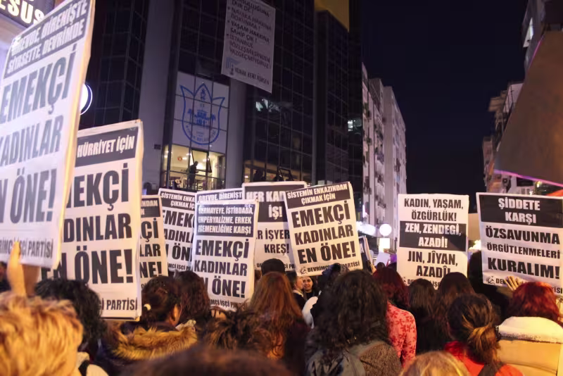 izmir8mart2.jpeg
