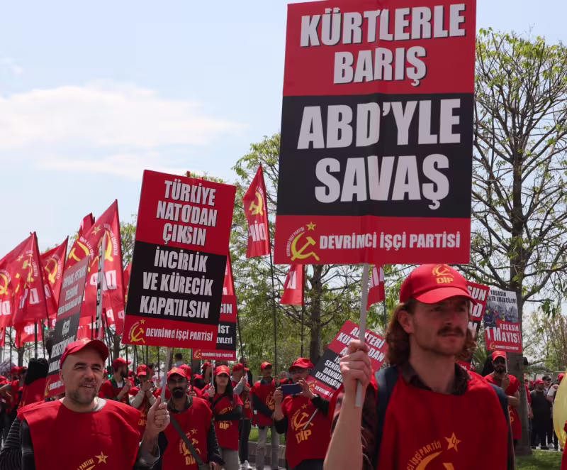kurtlerlebarisabdylesavas2.jpg