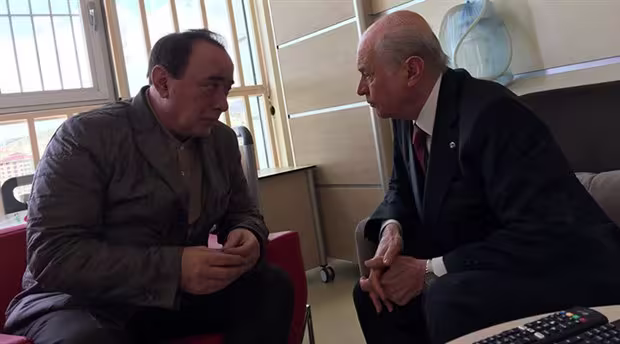 bahceli-den-suc-orgutu-lideri-alaattin-cakici-ya-ziyaret-466914-5.jpg