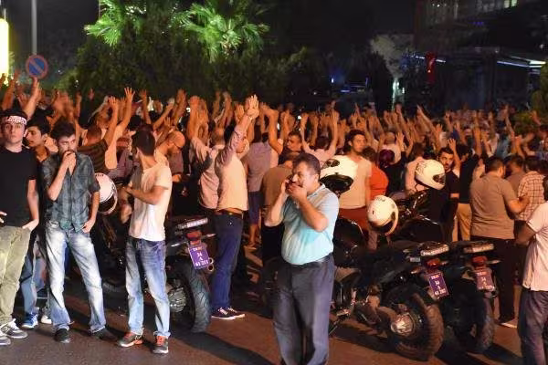 hurriyet_baskininda_rabia_2.jpg