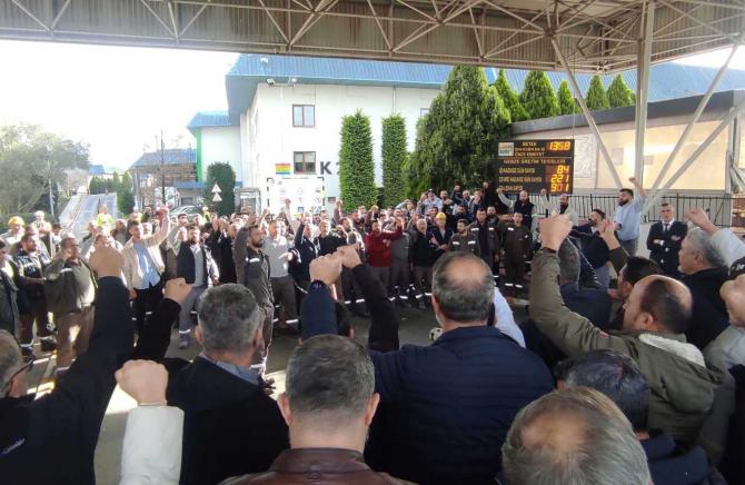 Sendika düşmanlığına karşı parola Betek Boya!