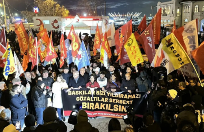 HDK dayanışma eylemi Kadıköy