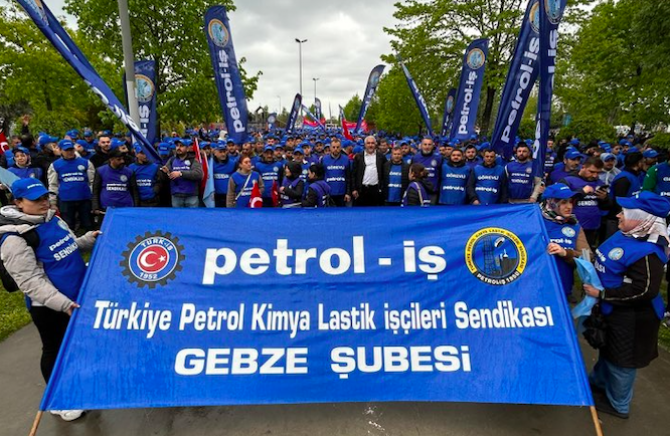 Gebze’de Petrol-İş sendikasında örgütlü işçiler toplu sözleşmelerden zafer ardına zaferle çıktı!