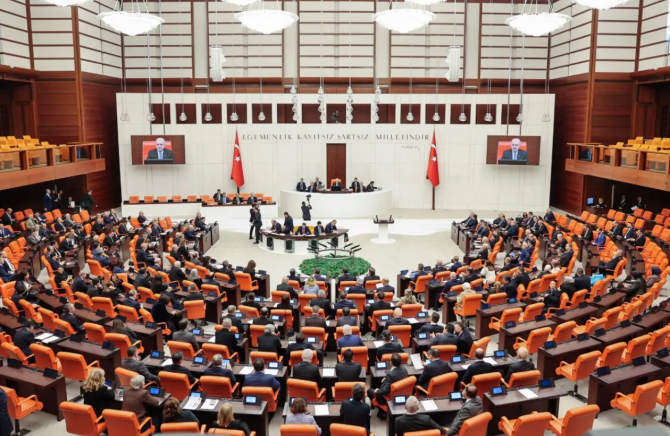 Ara seçim tartışması vesilesiyle memleketimden düzen muhalefeti manzaraları 