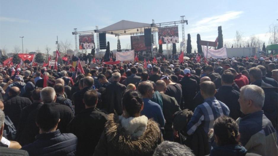 EYT'lilerin kazanması hepimizin kazanması