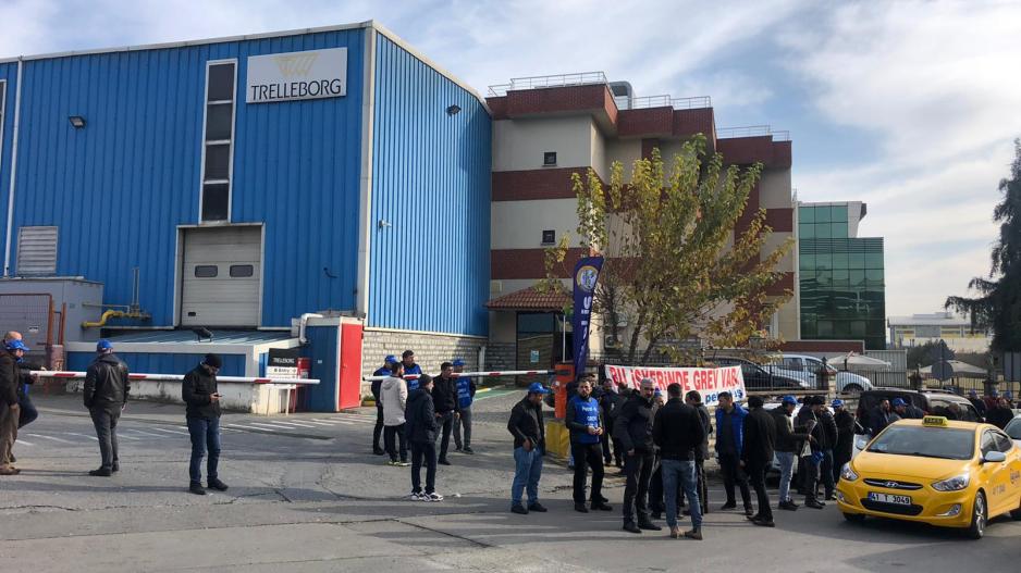 Trelleborg fabrikasında grev Trelleborg fabrikasında grev