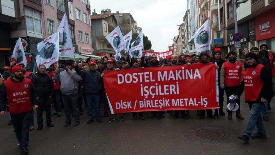 Gebze Dostel Makina’dan bir işçi