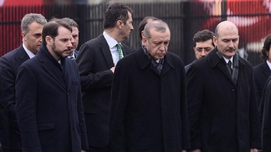 İktidar cephesindeki çatırtılar
