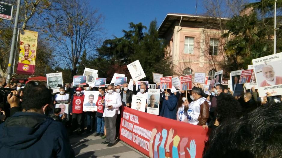 İstanbul Sağlık Emek ve Meslek Örgütleri: Ölümleri durdurun, yaşamak istiyoruz! İstanbul Sağlık Emek ve Meslek Örgütleri: Ölümleri durdurun, yaşamak istiyoruz!