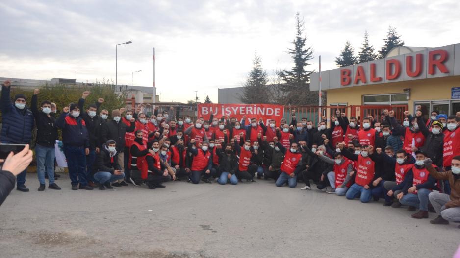 Haklarımızı kimsenin vicdanına bırakmayalım, birlik olarak hakkımızı arayalım!
