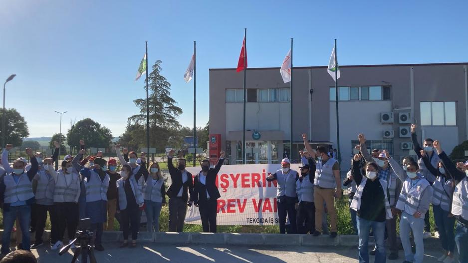 Bel Karper işçisi ekmek ve hürriyet kavgasını büyütüyor! Önce direniş, şimdi de grev!