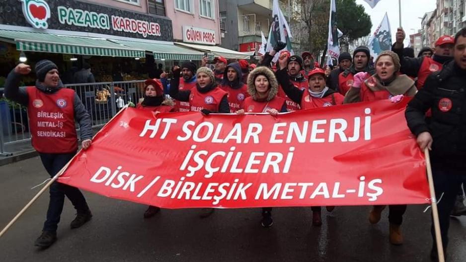 Tuzla HT Solar’dan bir işçi