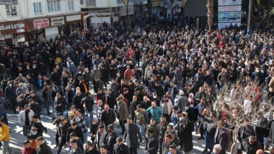 Millet elektrikte özelleştirmenin faturasını ödüyor! İşçinin çözümü kamulaştırma!