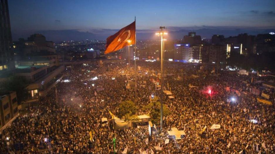 Halkın haklı ve meşru isyanı mâhkum edilemez! Halkın haklı ve meşru isyanı mâhkum edilemez!