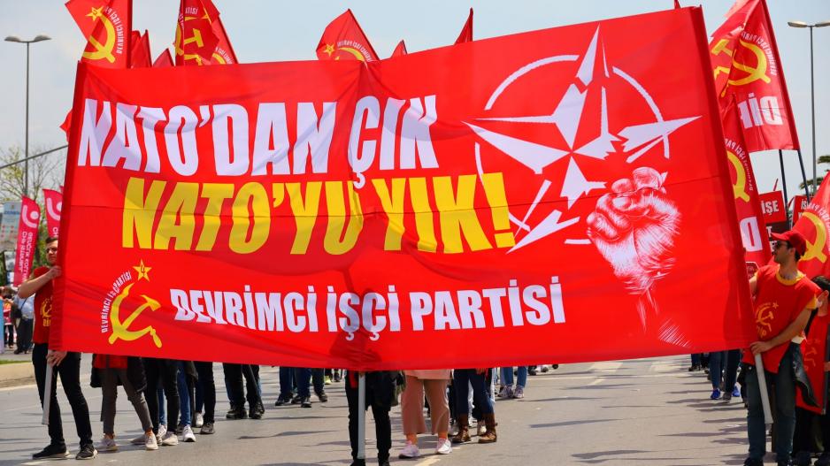 nato'dan çık! nato'yu yık!