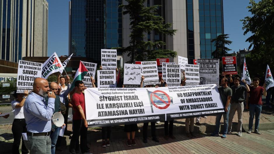 Filistin Dostları: “Siyonist elçiyi istibdad çağırdı, emekçi halkımız kovacak! Siyonist İsrail ile karşılıklı elçi atamasına hayır!”