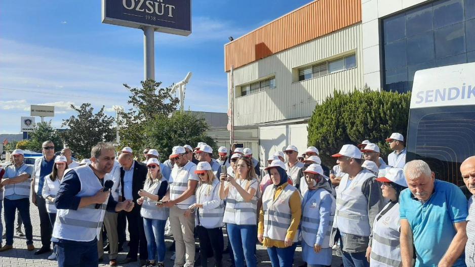 Özsüt işçisi mücadele yolunu seçti!