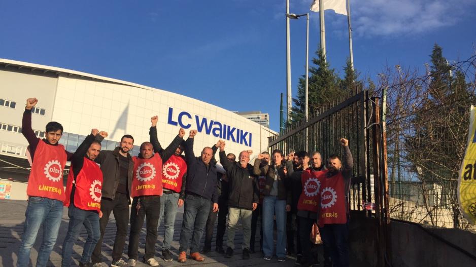 LC Waikiki depo işçileri direnişte
