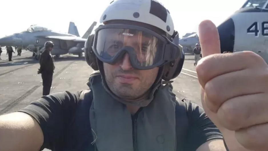 Dün kıble yapıp secde ettikleri emperyalistlerle bugün selfi çekiyorlar!