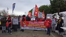 Emekçi kadınlar şiddete karşı en öne çıktı! Bir araya gelerek sesini grev-direniş alanlarından, fabrikalarından, meydanlardan yükseltti!
