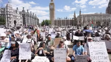 Londra’da “Filistin için Eylem” örgütünün yasaklanmasına karşı binler sokaklara akın etti