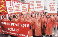 Dilovası Copreci’den bir işçi kadın: İşten çıkarılmak ve yeniden iş bulamamak. Ya da yeniden örgütlenmek gibi ihtimaller üzerine bir fabrika gündemi