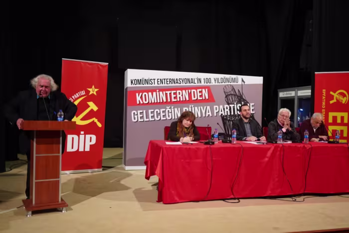 kominternin100yili2.jpg