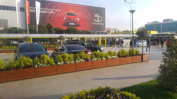 iscilerveemekcilerolarakherseyineniyisinihakediyoruz.jpg
