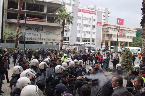 belediyeiscisinepolissaldirisi.jpg
