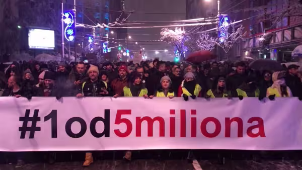 protest-1-od-5-miliona-stop-krvavim-kosuljama.jpg