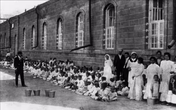 1915-2.jpg