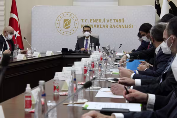 patronlarinmasasindanemekcihalkacozumcikmaz.jpg