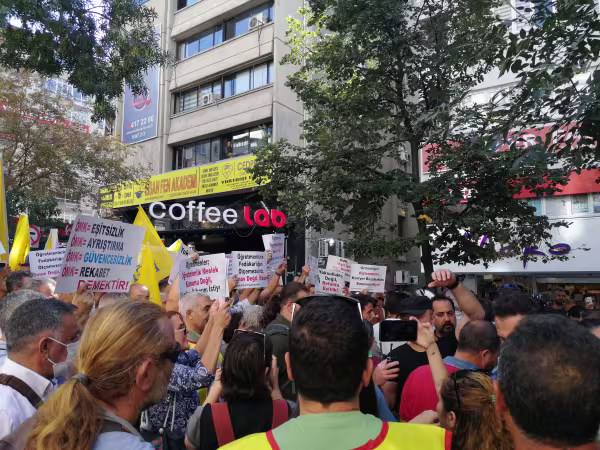 ogretmenlersusmuyor2.jpg