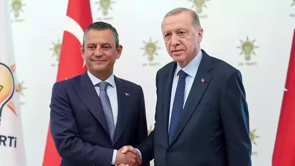 03akpchpteshir1.jpg