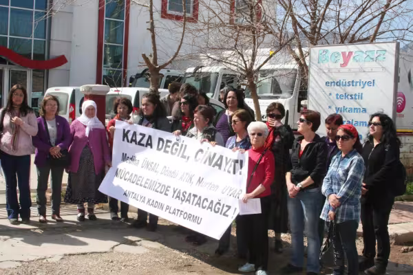antalya_beyaz_8mart1.jpg